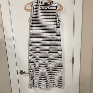 Universal Thread casual sleeveless midi dress black white striped small s